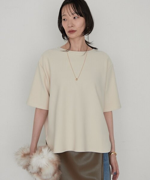 LOUNGEDRESS(ラウンジドレス)の「《オン・オフ使える》カットジョーゼットハーフスリーブプルオーバー(Tシャツ/カットソー・レディース・ライトベージュ/ブラック・FREE)」の19枚目の写真