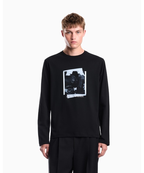 EMPORIO ARMANI(エンポリオアルマーニ)の「【エンポリオ アルマーニ】CAPSULE SIGNATURE Tシャツ 長袖 フォトグラフィックプリント&刺繍(Tシャツ/カットソー・メンズ・ホワイト/ブラック・MEDIUM/X-SMALL/LARGE/X-LARGE/SMALL)」の2枚目の写真