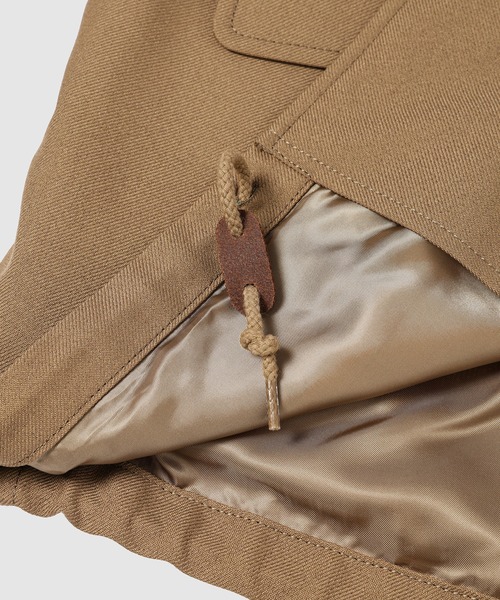 COMME des GARCONS HOMME(コム デ ギャルソン・オム)の「POLYESTER TWILL JACKET(テーラードジャケット・メンズ・ブラック/ベージュ・XS/S/M/L)」の4枚目の写真