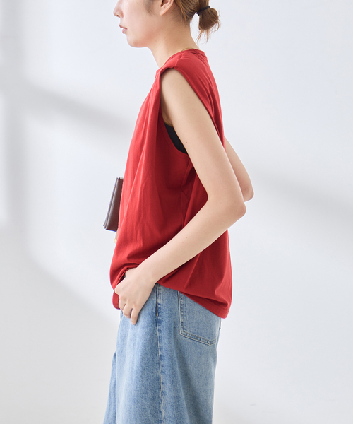 journal standard L'essage(ジャーナルスタンダードレサージュ)の「ショルダーパッドタンクトップ(タンクトップ・レディース・レッド/ブラック/ホワイト・FREE)」の17枚目の写真