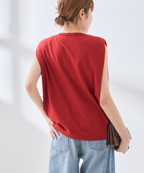 journal standard L'essage(ジャーナルスタンダードレサージュ)の「ショルダーパッドタンクトップ(タンクトップ・レディース・レッド/ブラック/ホワイト・FREE)」の18枚目の写真