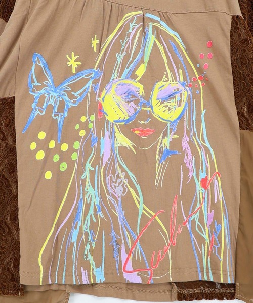 ScoLar（スカラー）の「162704：パステル調サングラスガール柄 異素材切替プルオーバー（Tシャツ/カットソー・レディース・ブラウン/ブラック/オフホワイト・M）」の5枚目の写真