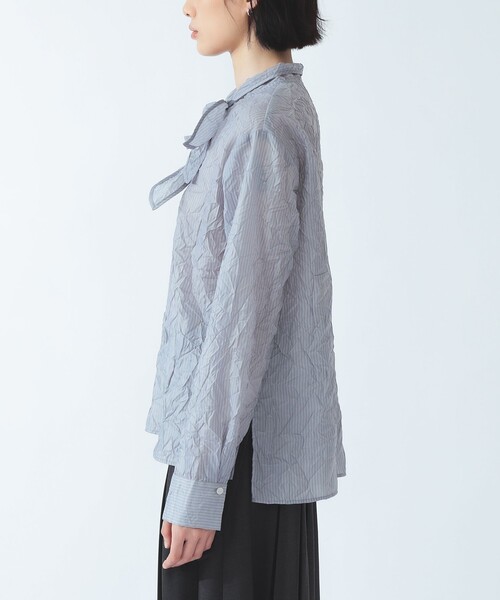 Ray BEAMS(レイビームス)の「ストライプ ワッシャー リボン ブラウス(シャツ/ブラウス・レディース・ホワイト系その他6/シルバー・ONE SIZE)」の8枚目の写真