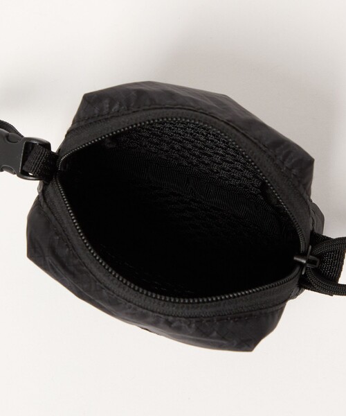 BRIEFING(ブリーフィング)の「【別注】<BRIEFING>SOLID LIGHT SQUARE GADGET POUCH/ソリッド ライト スクエア ガジェットポーチ(ポーチ・メンズ・ブラック・FREE)」の6枚目の写真
