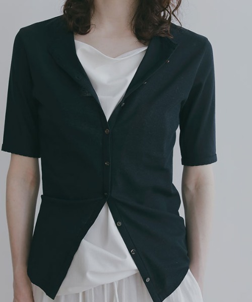 ETRE TOKYO(エトレトウキョウ)の「ドライタッチハーフスリーブカットカーディガン(カーディガン/ボレロ・レディース・ネイビー/ホワイト/ピンク・FREE)」の15枚目の写真