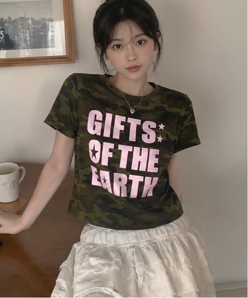 GORGE(ゴージ)の「《テレコ・存在感ロゴ》アソートTシャツ/カジュアル×ストリート/春夏/全3色(Tシャツ/カットソー・レディース・カーキ/オフホワイト/グレー・F)」の4枚目の写真