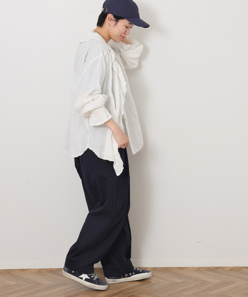 JOURNAL STANDARD LUXE(ジャーナルスタンダード ラックス)の「ウェザークロス タックシームパンツ(その他パンツ・レディース・ホワイト×ホワイト/ネイビー・FREE)」の9枚目の写真