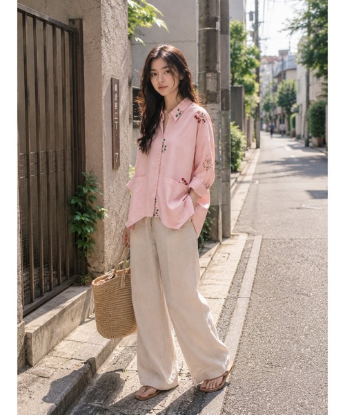 KONVINI（コンビニ）の「【KONVINI select】ボタニカル刺繍ワイドクロップドドルマンシャツ　ショートシャツ（シャツ/ブラウス・レディース・ピンク/グレー/ホワイト・FREE）」の5枚目の写真