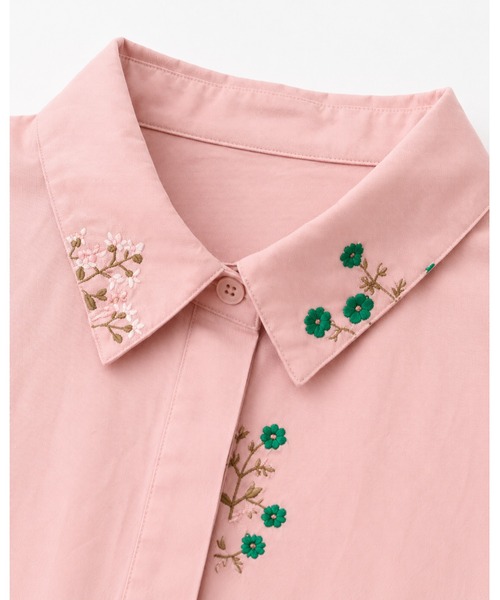 KONVINI（コンビニ）の「【KONVINI select】ボタニカル刺繍ワイドクロップドドルマンシャツ　ショートシャツ（シャツ/ブラウス・レディース・ピンク/グレー/ホワイト・FREE）」の12枚目の写真