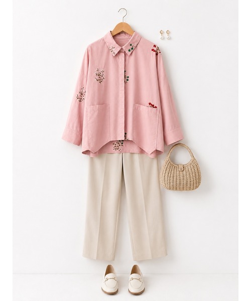 KONVINI（コンビニ）の「【KONVINI select】ボタニカル刺繍ワイドクロップドドルマンシャツ　ショートシャツ（シャツ/ブラウス・レディース・ピンク/グレー/ホワイト・FREE）」の16枚目の写真
