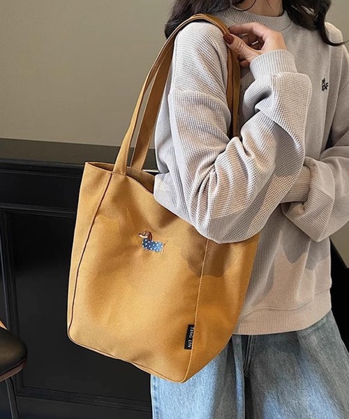 VIBGYOR(ヴィブジョー)の「urbanfemine./ダックスフンド刺繍 キャンバス トートバッグ ドッグデザイン A4対応 大容量 U7631(トートバッグ・レディース・ブラック/ベージュ/ブラウン・FREE)」の7枚目の写真