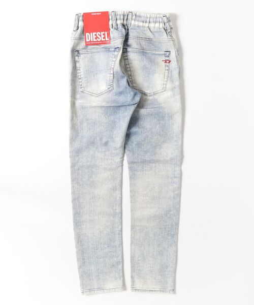 DIESEL（ディーゼル）の「メンズ デニムパンツ ジョグジーンズ 2032 D-KROOLEY-BW JOGG（デニムパンツ・メンズ・インディゴブルー・26inch/28inch/32inch/30inch/34inch）」の2枚目の写真
