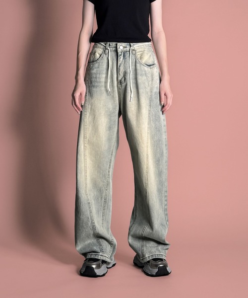 MAISON SELECT(メゾンセレクト)の「7E4 ウエストコード センターパネルワイドデニムパンツ(デニムパンツ・レディース・ライトブルー/ブラック/ブルー・L/M/S)」の2枚目の写真