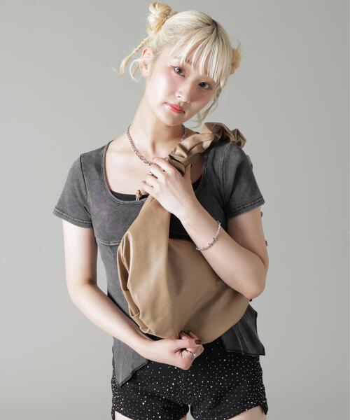 ROYAL FLASH(ロイヤルフラッシュ)の「MAVYTH/メヴィス/CRUMPLED HANDLE BAG(トートバッグ・レディース・ホワイト/ピンク/キャメル/ブラック・F)」の3枚目の写真