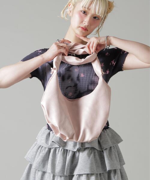 ROYAL FLASH(ロイヤルフラッシュ)の「MAVYTH/メヴィス/CRUMPLED HANDLE BAG(トートバッグ・レディース・ホワイト/ピンク/キャメル/ブラック・F)」の8枚目の写真