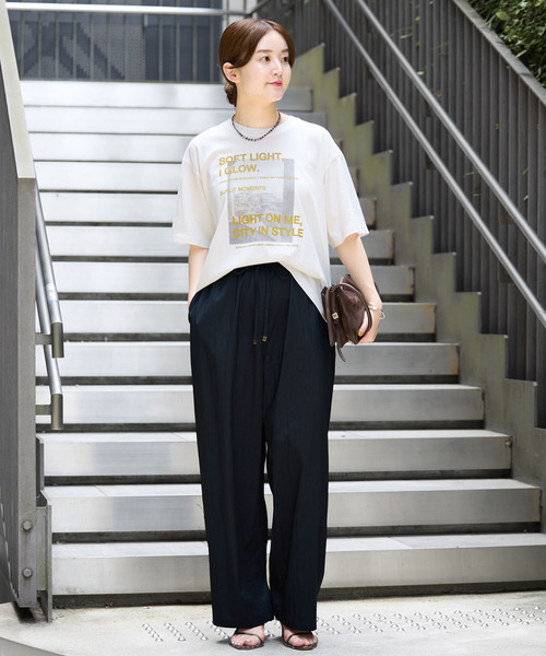 IENA(イエナ)の「LOGOプリント PHOTO Tシャツ(Tシャツ/カットソー・レディース・ネイビー/イエロー/オレンジ・FREE)」の6枚目の写真