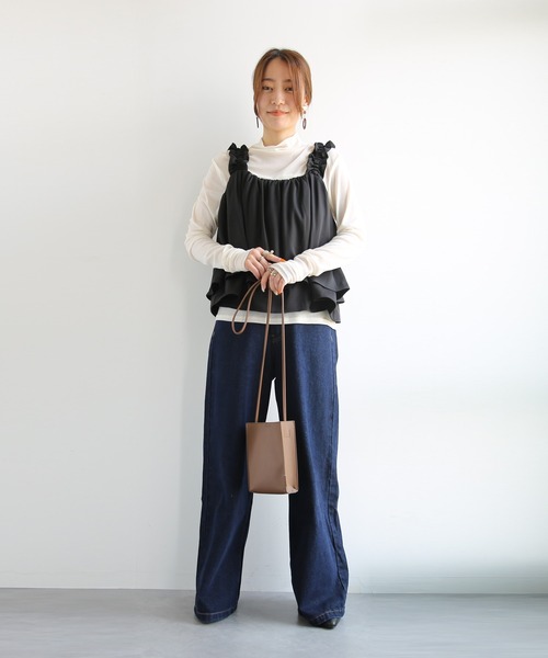 and it_(アンドイット)の「フリルビスチェ(キャミソール・レディース・ブラウン/チャコール/ブラック・M)」の17枚目の写真