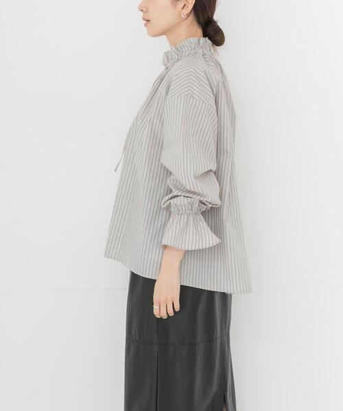 URBAN RESEARCH(アーバンリサーチ)の「フリルギャザーブラウス(シャツ/ブラウス・レディース・ブルー系その他/オフホワイト/グリーン系その他・FREE)」の16枚目の写真