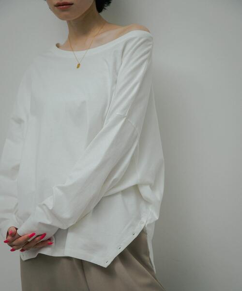 URBAN RESEARCH DOORS(アーバンリサーチドアーズ)の「Soft Cotton Loose Long-Sleeve T-shirts(Tシャツ/カットソー・レディース・オフホワイト/ブラック・FREE)」の3枚目の写真