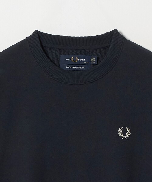 FRED PERRY(フレッドペリー)の「【別注】<FRED PERRY>クルーネック ショート スウェット(スウェット・レディース・オフホワイト/ネイビー・FREE)」の4枚目の写真