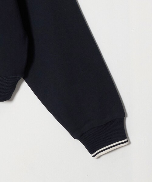 FRED PERRY(フレッドペリー)の「【別注】<FRED PERRY>クルーネック ショート スウェット(スウェット・レディース・オフホワイト/ネイビー・FREE)」の5枚目の写真