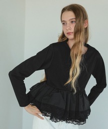 【ふんわりペプラムシルエットと繊細なレースが気映え】スワン レース ロング Tシャツ トップス ペプラム フリル レース 甘め フェミニン カジュアル 春 秋 冬 カットソー 長袖 着映え 大人 ゆったり 体型カバー