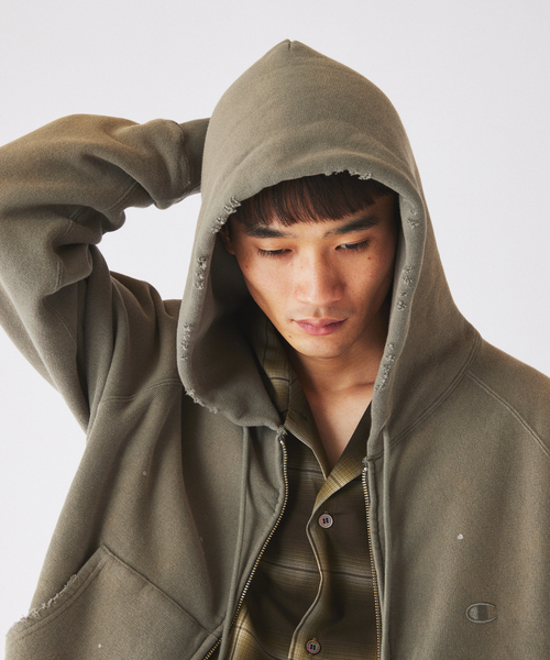 Champion(チャンピオン)の「CHAMPION / チャンピオン 別注 R/W オーバーダイ ジップパーカー(パーカー・メンズ・Red/カーキ/ブラック・MEDIUM/LARGE)」の15枚目の写真