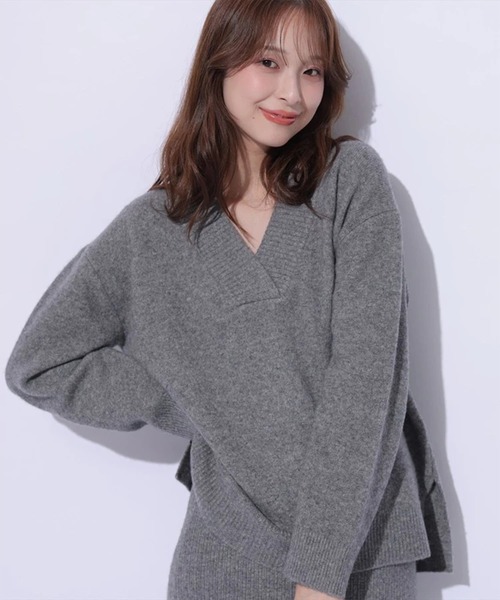 Mystrada（マイストラーダ）の「BELLAVネックニット（ニット/セーター・レディース・ホワイト/ライトブルー/ブラウン/ピンク/グレー・38）」の2枚目の写真