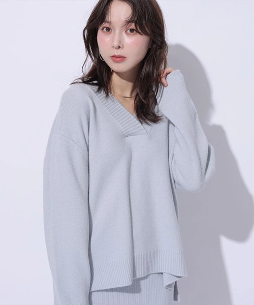 Mystrada（マイストラーダ）の「BELLAVネックニット（ニット/セーター・レディース・ホワイト/ライトブルー/ブラウン/ピンク/グレー・38）」の4枚目の写真