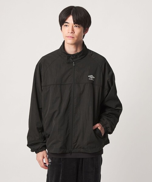 UMBRO(アンブロ)の「【別注】<UMBRO>トラック ジャケット ブルゾン(ブルゾン・メンズ・ブラック/ダークブラウン・L/M)」の13枚目の写真