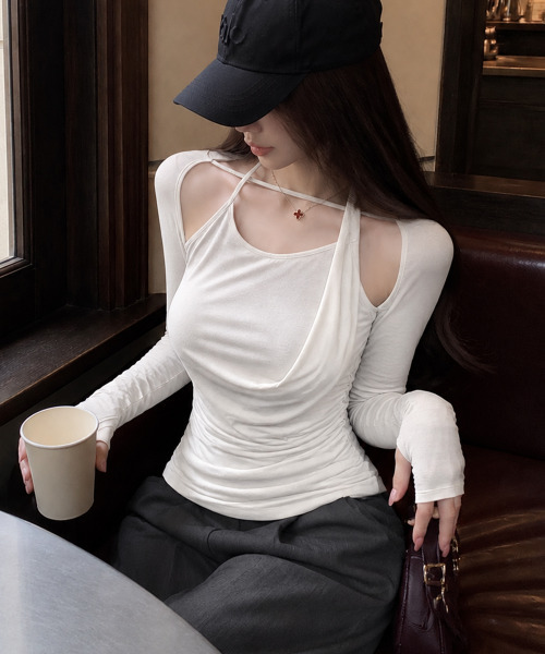 VIVID LADY(ビビッドレディー)の「アシンメトリードレープ 長袖トップス(Tシャツ/カットソー・レディース・アイボリー/チャコールグレー/ブラック・FREE)」の5枚目の写真