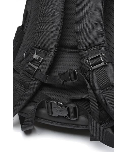 BEAMS(ビームス)の「ARC'TERYX / “MANTIS 26”(バックパック/リュック・メンズ・ブラック・26リッター)」の5枚目の写真