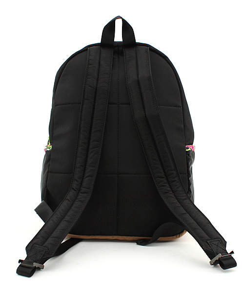 Another Edition（アナザーエディション）の「AE MIXテープリュック（バックパック/リュック・レディース・シルバー/ブラック/ピンク・フリー）」の10枚目の写真