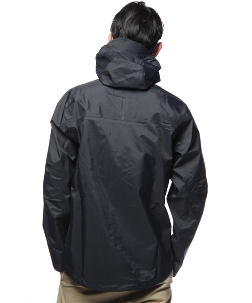 NIKE（ナイキ）の「ﾃｯｸﾊﾟｯｸ STORM-FIT X ﾄﾚｲﾙｼﾞｬｹｯﾄ（ナイロン