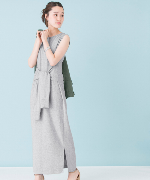 URBAN RESEARCH（アーバンリサーチ）の「UR ウエスト巻カットソーロングワンピース（ワンピース・レディース・ライム/杢グレー/ネイビー・FREE）」の2枚目の写真