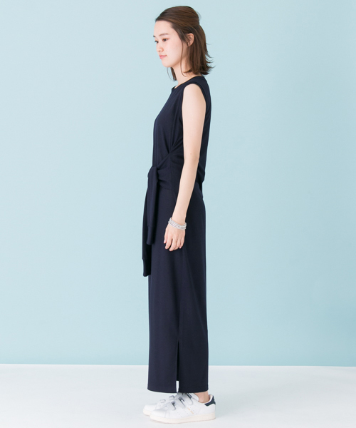 URBAN RESEARCH（アーバンリサーチ）の「UR ウエスト巻カットソーロングワンピース（ワンピース・レディース・ライム/杢グレー/ネイビー・FREE）」の8枚目の写真