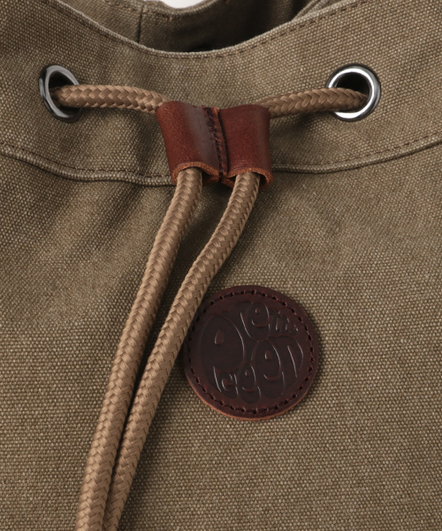 Pretty Green(プリティーグリーン)の「ミリタリーキャンバス ダッフルバッグ(ショルダーバッグ・メンズ・カーキ・ONE SIZE)」の4枚目の写真