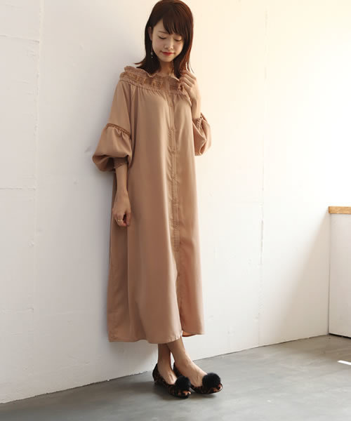 SESTO(セスト)の「ボンボンファー付きスクエアトゥローヒールパンプス/グレンチェック(パンプス・レディース・ブラック/グリーン/チェック/ボルドー/グレー/レオパード/ゴールド・22.0cm/23.0cm/25.0cm/22.5cm/23.5cm/24.0cm/24.5cm)」の13枚目の写真
