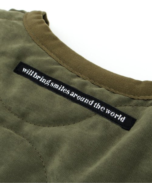 BREEZE（ブリーズ）の「ノーカラーキルティングコート（その他アウター・キッズ・カーキ・130/80/90/100/140/110/120）」の4枚目の写真