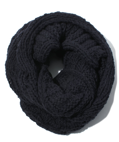 Chico（チコ）の「ケーブルスヌード（ストール/ショール・レディース・アイボリー/ワインレッド/ブルー・FREE）」の2枚目の写真