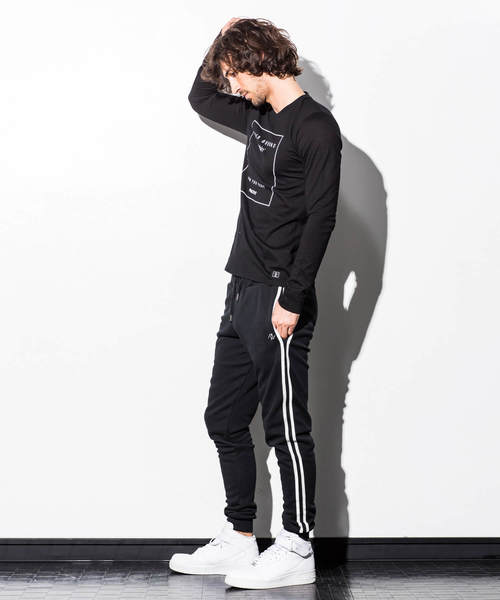 AZbyjunhashimoto_（エーゼイバイジュンハシモト）の「AZ by junhashimoto(エーゼイ バイ ジュンハシモト)プリントロングＴシャツ（Tシャツ/カットソー・メンズ・ホワイト/ブラック/ネイビー・SMALL/MEDIUM/LARGE/X-LARGE）」の11枚目の写真