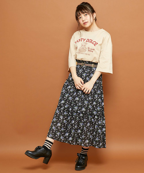 OLIVE des OLIVE（オリーブデオリーブ）の「アンT（Tシャツ/カットソー・レディース・オフホワイト/ネイビー/ベージュ・FREE）」の6枚目の写真