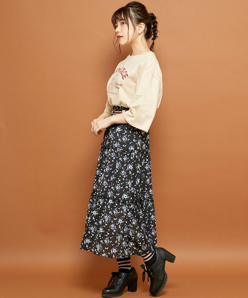 OLIVE des OLIVE（オリーブデオリーブ）の「アンT（Tシャツ/カットソー・レディース・オフホワイト/ネイビー/ベージュ・FREE）」の9枚目の写真