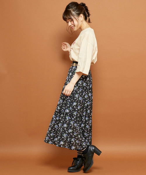 OLIVE des OLIVE（オリーブデオリーブ）の「アンT（Tシャツ/カットソー・レディース・オフホワイト/ネイビー/ベージュ・FREE）」の11枚目の写真