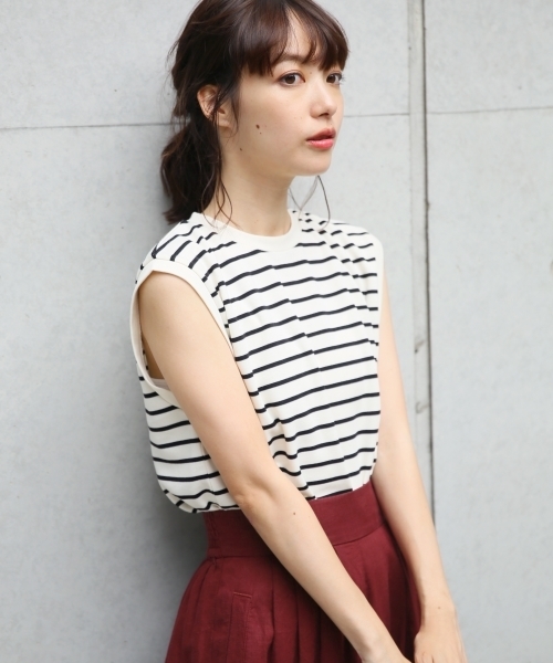 LOWRYS FARM（ローリーズファーム）の「ボーダーノースリーブ　813751（Tシャツ/カットソー・レディース・ブラック/ブラウン/オフホワイト・LARGE/MEDIUM）」の2枚目の写真