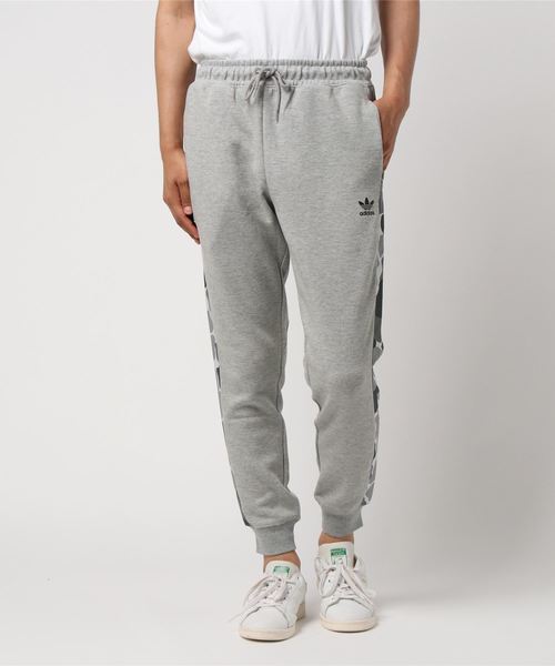 adidas（アディダス）の「グラフィック トラックパンツ [GRAPHICS CB TRACK PANTS] オリジナルス（その他パンツ・メンズ・ブラック/グレー・SMALL/MEDIUM/LARGE/X-LARGE/XX-LARGE/X-SMALL/XXX-LARGE）」の15枚目の写真