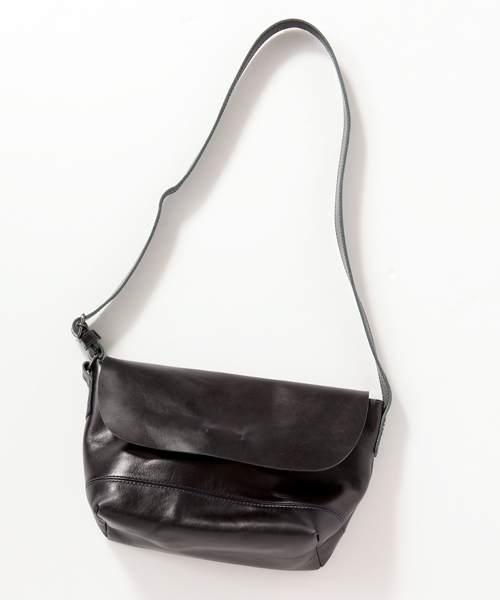 MONKEY TIME（モンキータイム）の「MT ∴ レザー ショルダーバッグ（ショルダーバッグ・メンズ・ブラック/ダークブラウン/ネイビー・ﾌﾘ-）」の6枚目の写真