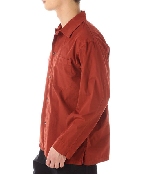 MHL.（エムエイチエル）の「COMPACT COTTON POPLIN（シャツ/ブラウス・メンズ・ベージュ/レンガ・LARGE/MEDIUM/X-LARGE）」の9枚目の写真