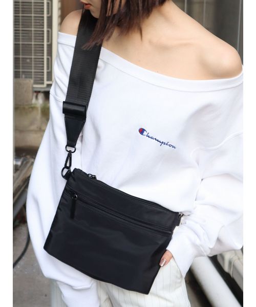 Emoda エモダ の ワイドショルダーサコッシュ ショルダーバッグ Wear