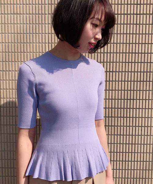 A/C DESIGN BY ALPHA CUBIC(エーシーデザインバイアルファキュービック)の「【カタログ掲載】ペプラムニット(ニット/セーター・レディース・ピンク/ラベンダー/オフホワイト/ネイビー・M size/L size)」の3枚目の写真